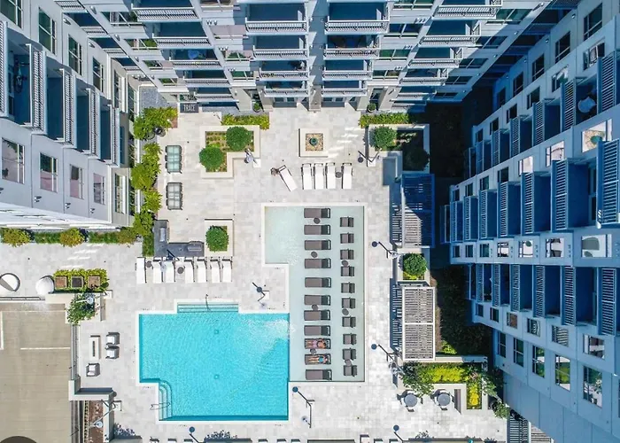 Modern Midtown Oasis