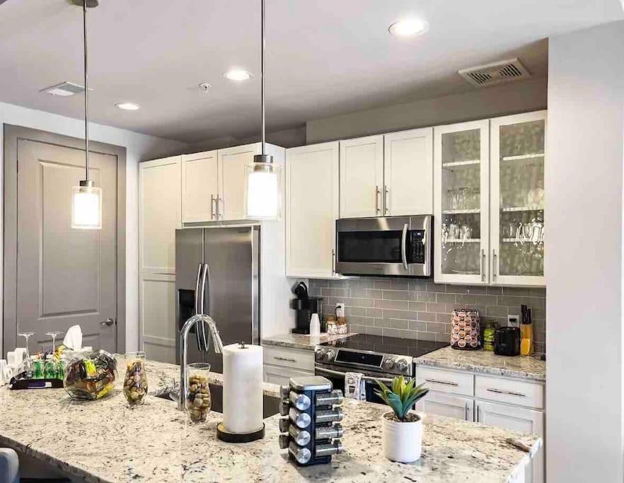 Appartement Modern Midtown Oasis *