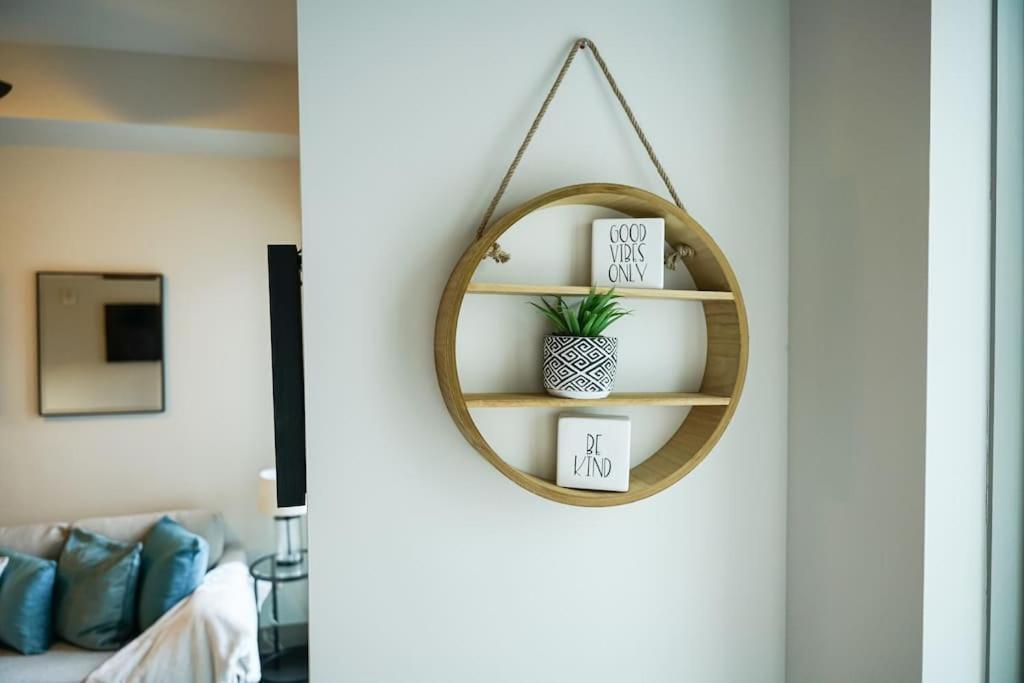 Modern Midtown Oasis Appartement